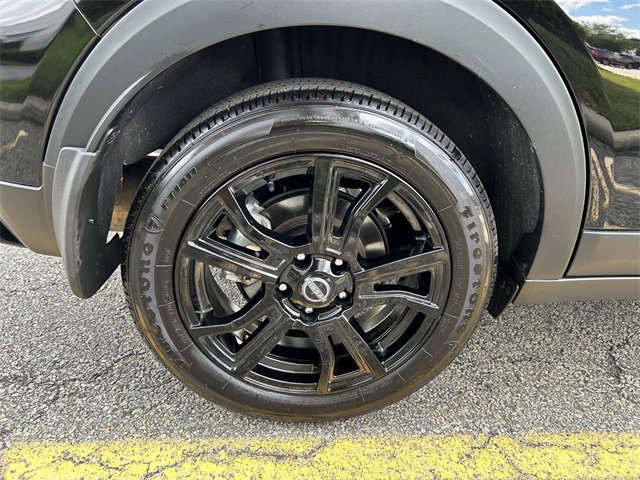 Used 2024 Nissan Kicks SR w/ SR Premium Package image 12