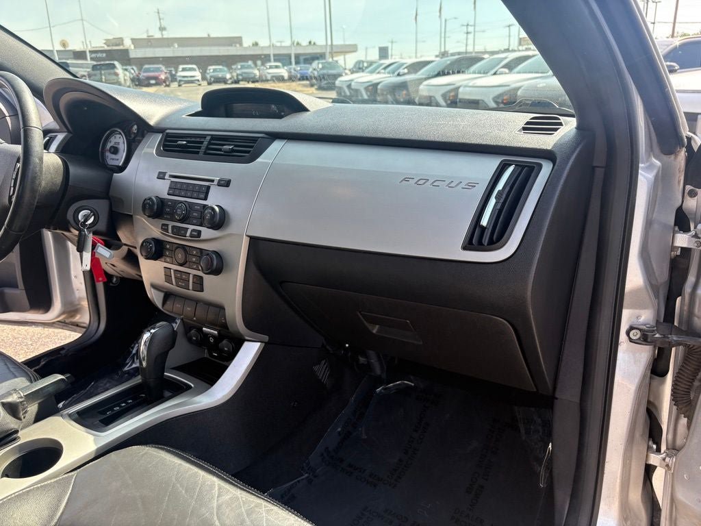 Used 2009 Ford Focus SEL FWD image 34