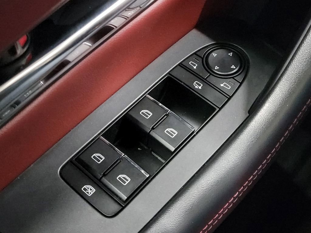 Certified 2025 MAZDA CX-70 3.3 Turbo S w/ Premium Package image 24