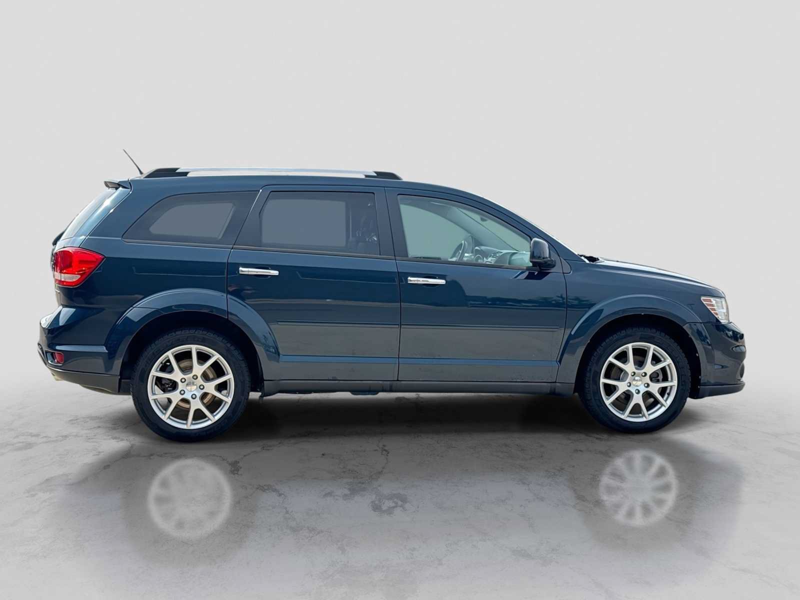 Used 2014 Dodge Journey Limited w/ Driver Convenience Group AWD/4WD image 7