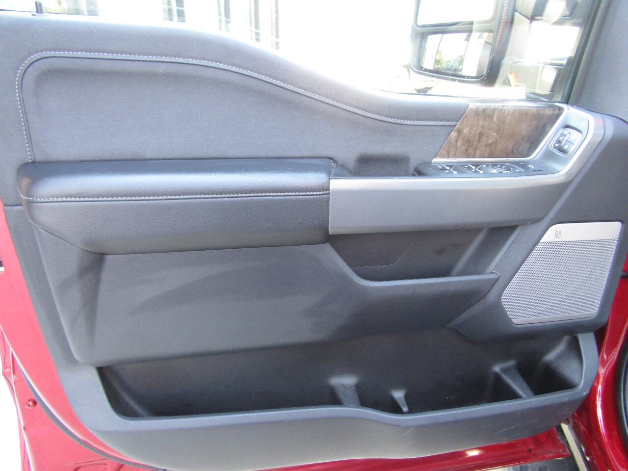 Used 2024 Ford F250 Lariat w/ Lariat Ultimate Package image 17