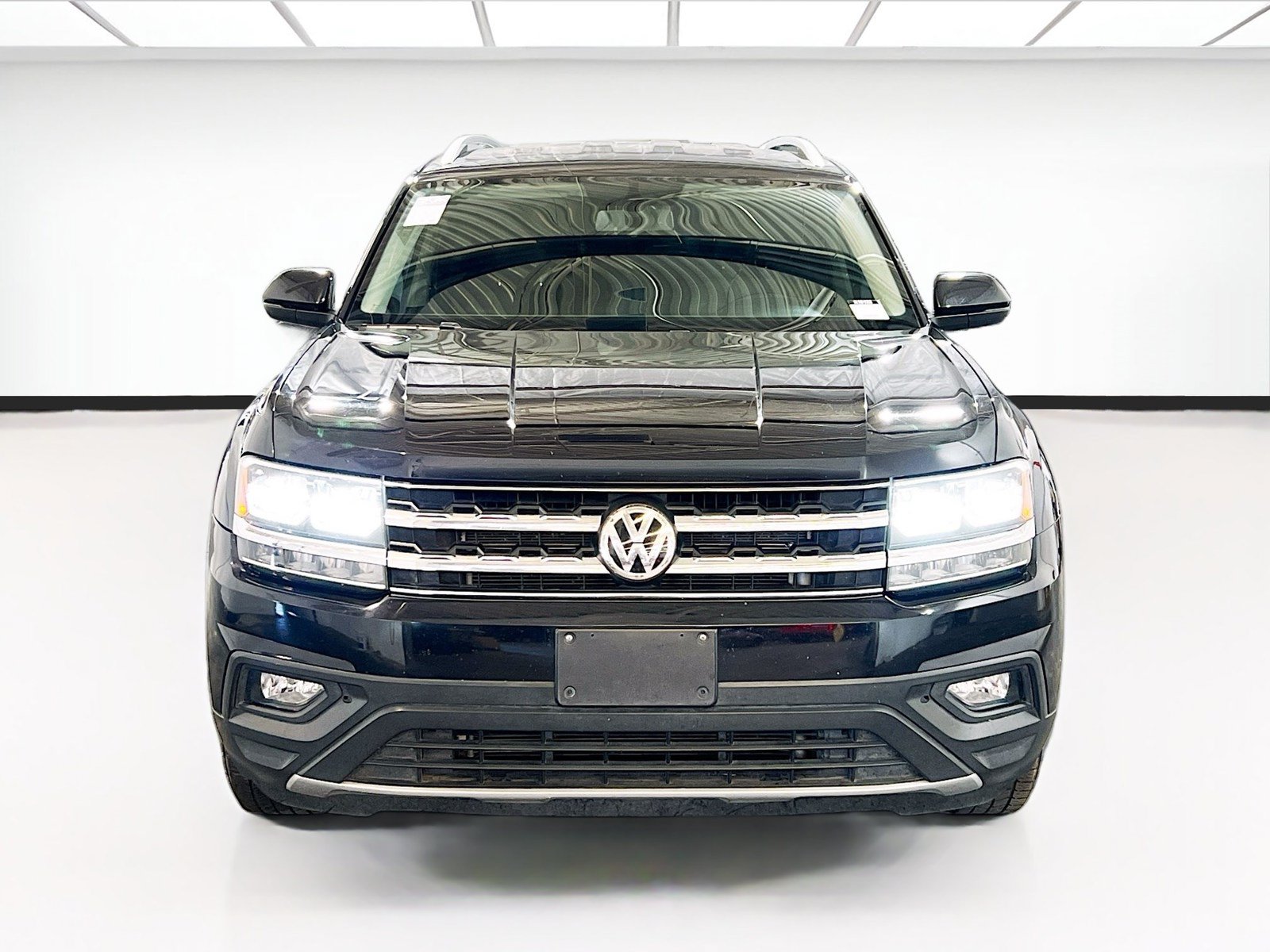 Used 2019 Volkswagen Atlas SE FWD image 2