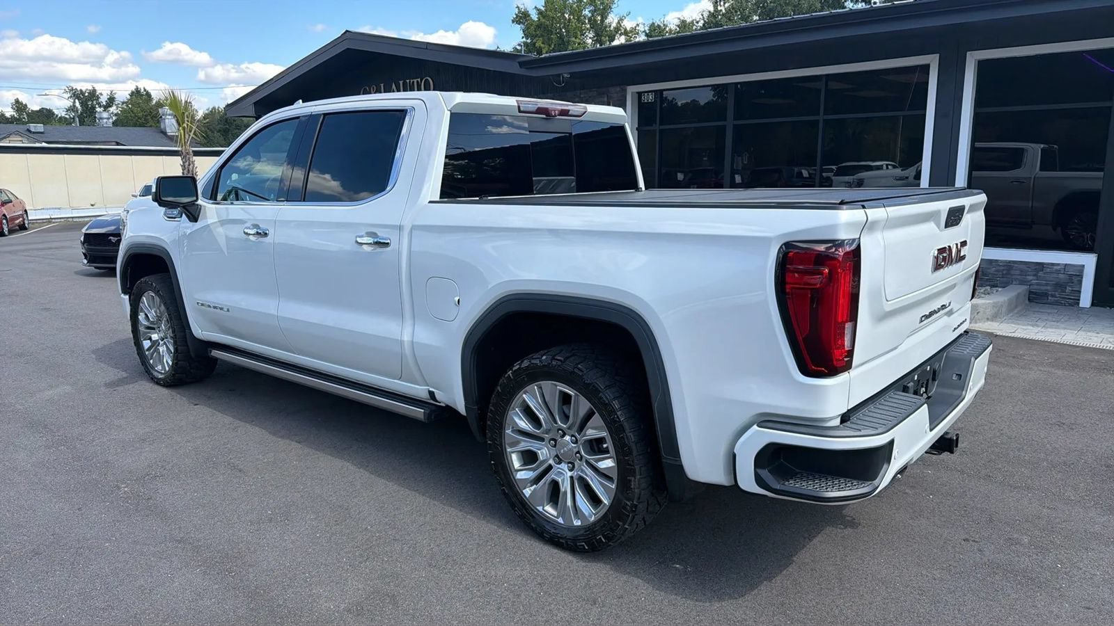 Used 2020 GMC Sierra 1500 Denali w/ Denali Ultimate Package AWD/4WD image 3