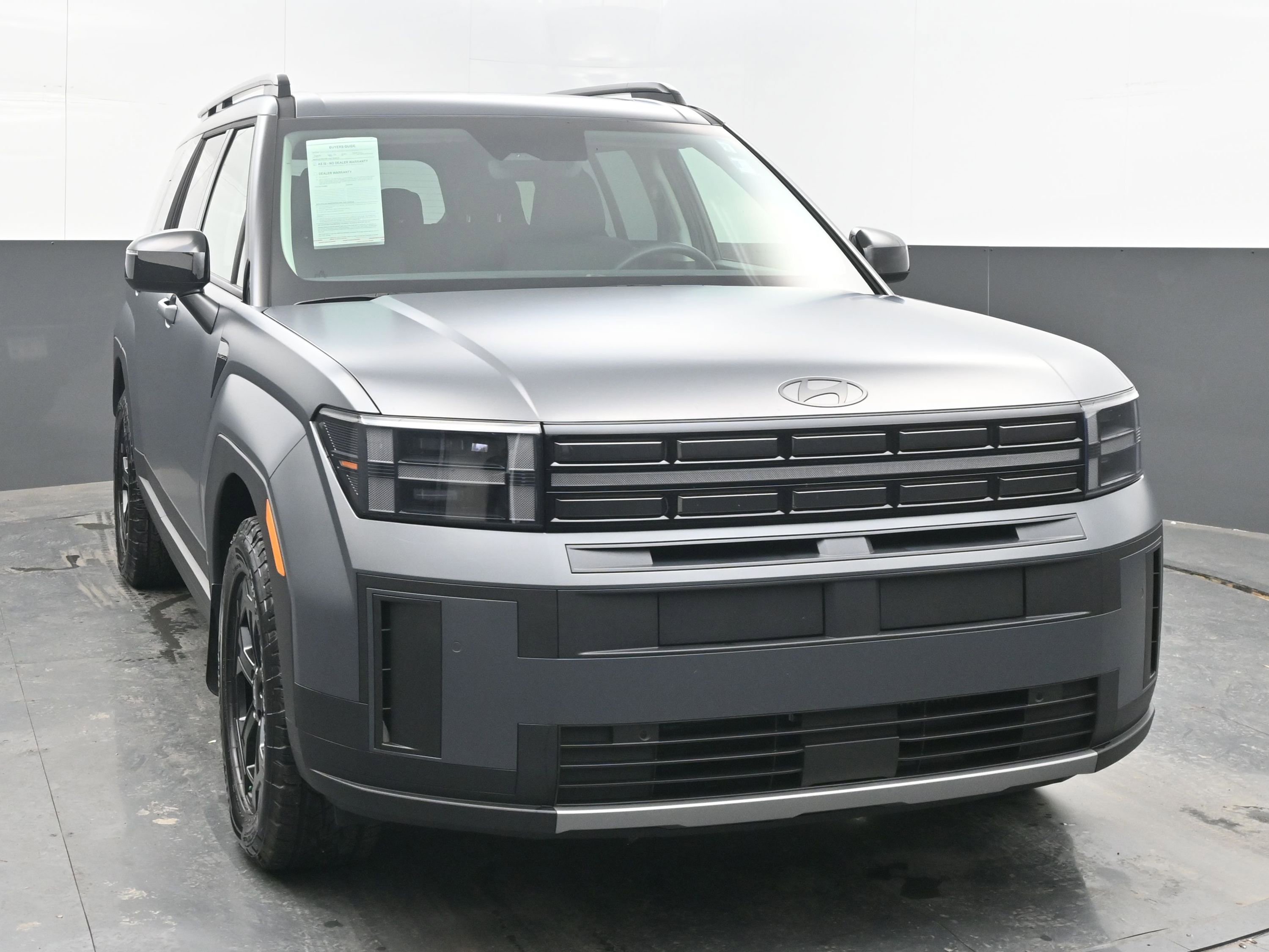 Used 2025 Hyundai Santa Fe XRT image 3