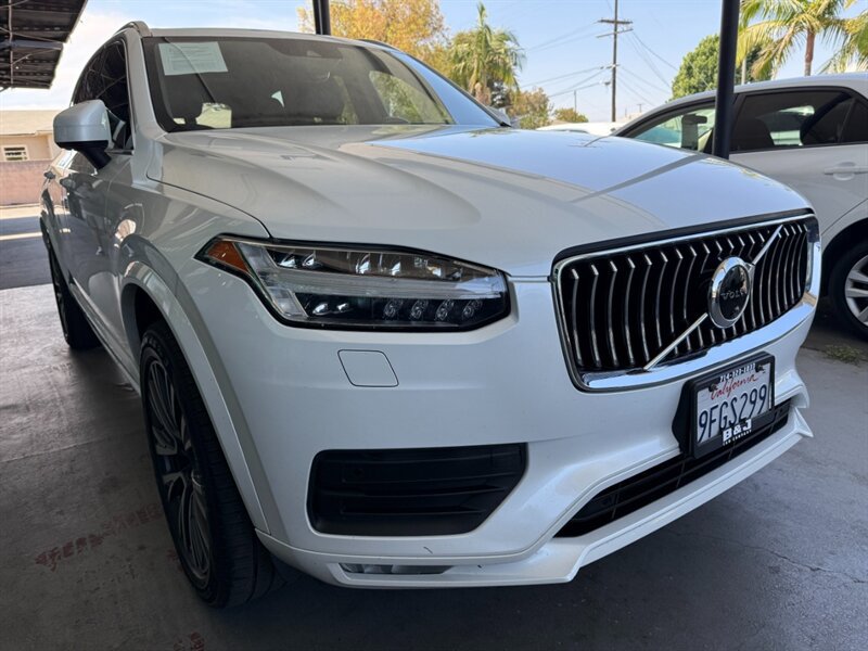 Used 2020 Volvo XC90 T5 Momentum w/ Protection Package AWD/4WD image 8