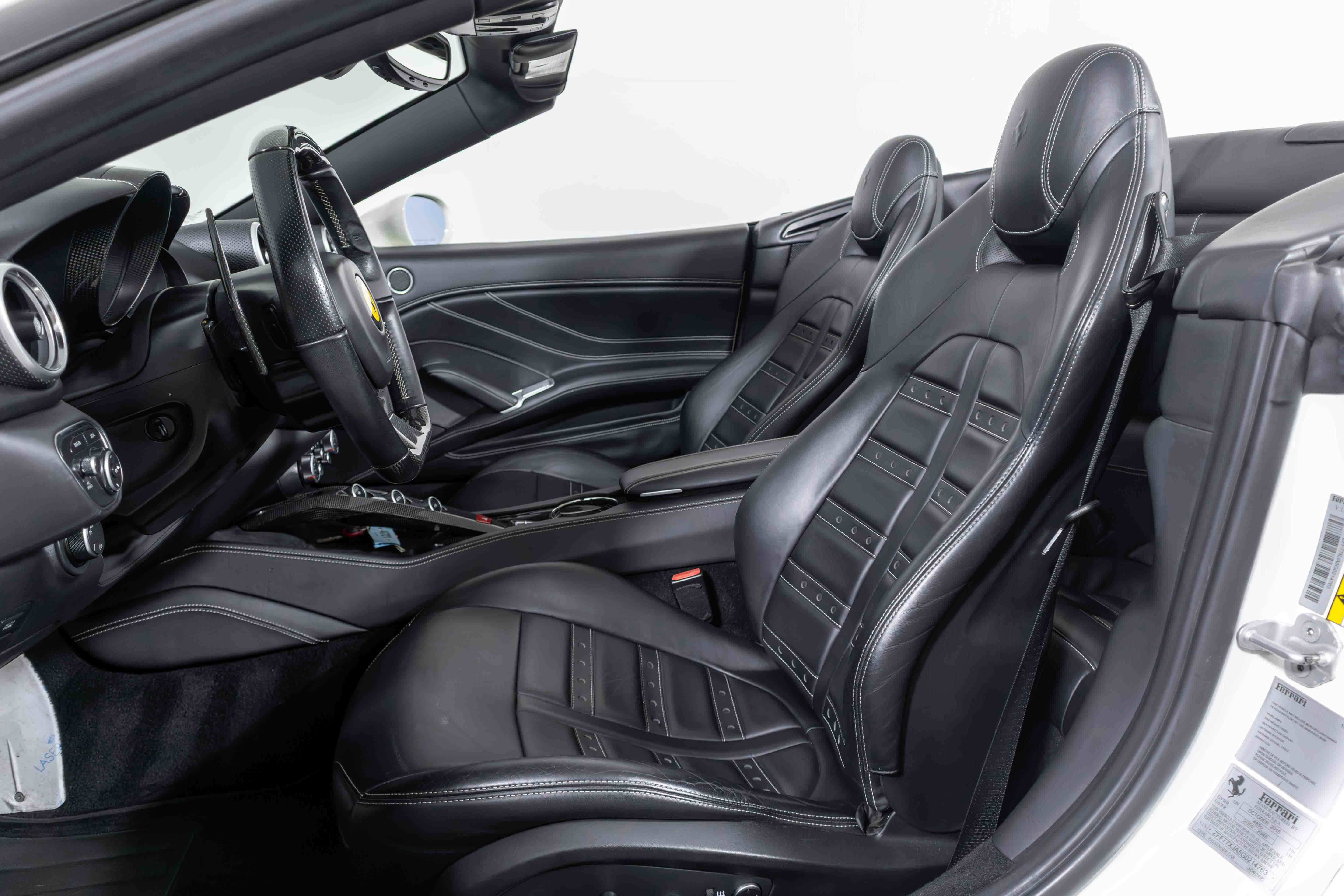 Certified 2016 Ferrari California T image 42