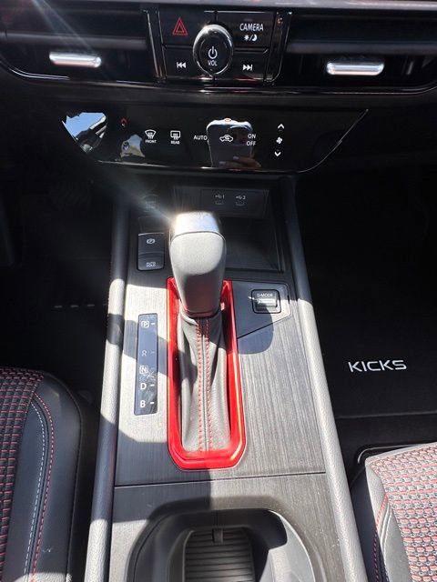 New 2025 Nissan Kicks SR image 19