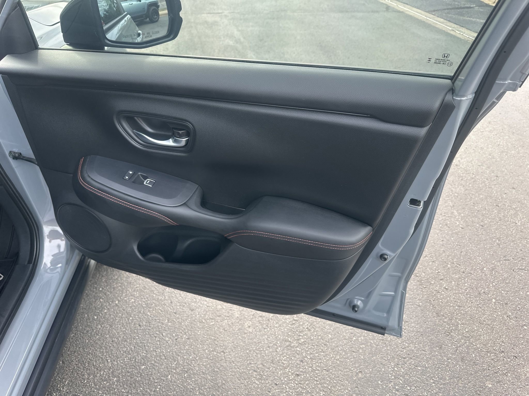 Used 2025 Honda HR-V Sport image 10