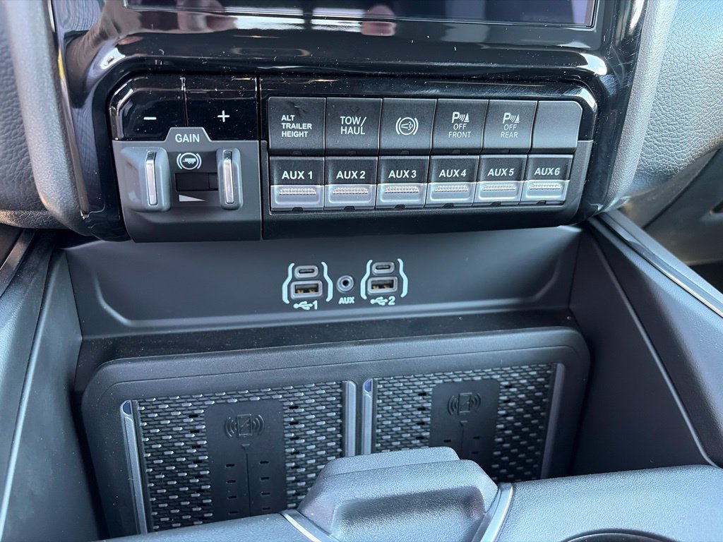 New 2027 RAM 3500 Laramie w/ Max Tow Package AWD/4WD image 31