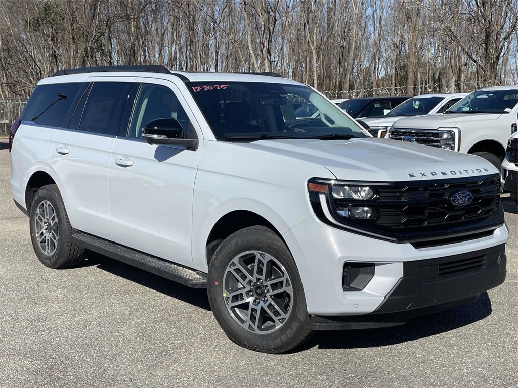 New 2026 Ford Expedition Active