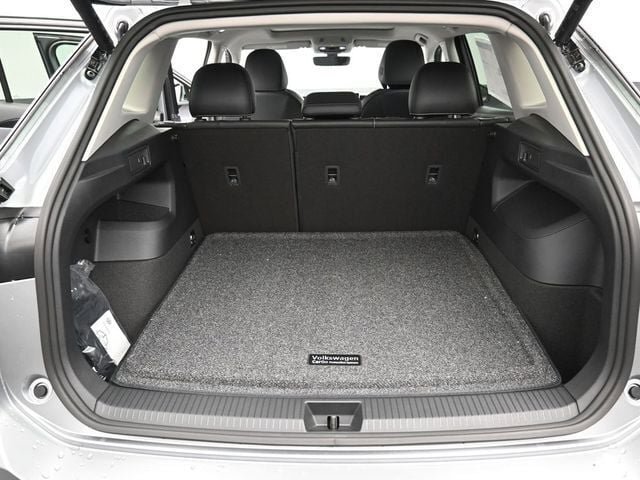 New 2026 Volkswagen Tiguan SE AWD/4WD image 12