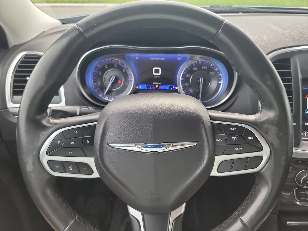 Certified 2021 Chrysler 300 Touring RWD image 32