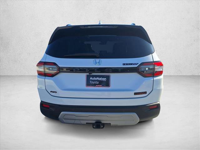 Used 2024 Honda Pilot TrailSport image 6