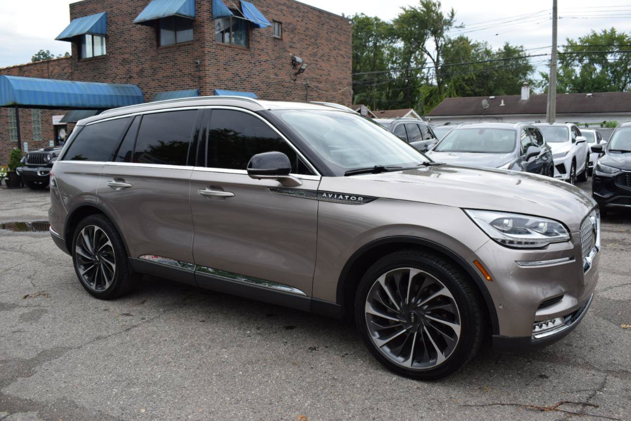 Used 2020 Lincoln Aviator Reserve w/ Equipment Group 202A AWD/4WD image 4