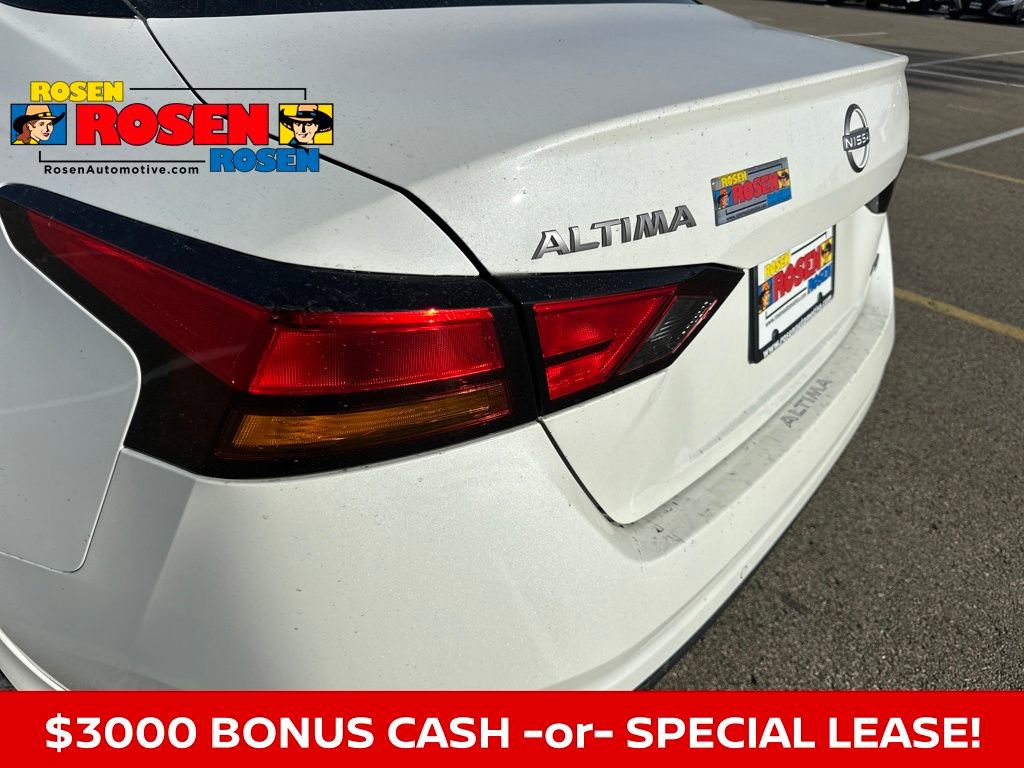 New 2025 Nissan Altima 2.5 SR image 31