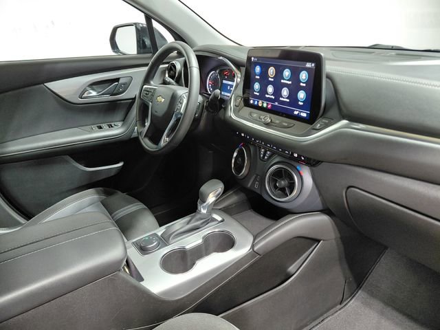 Used 2025 Chevrolet Blazer LT AWD/4WD image 22