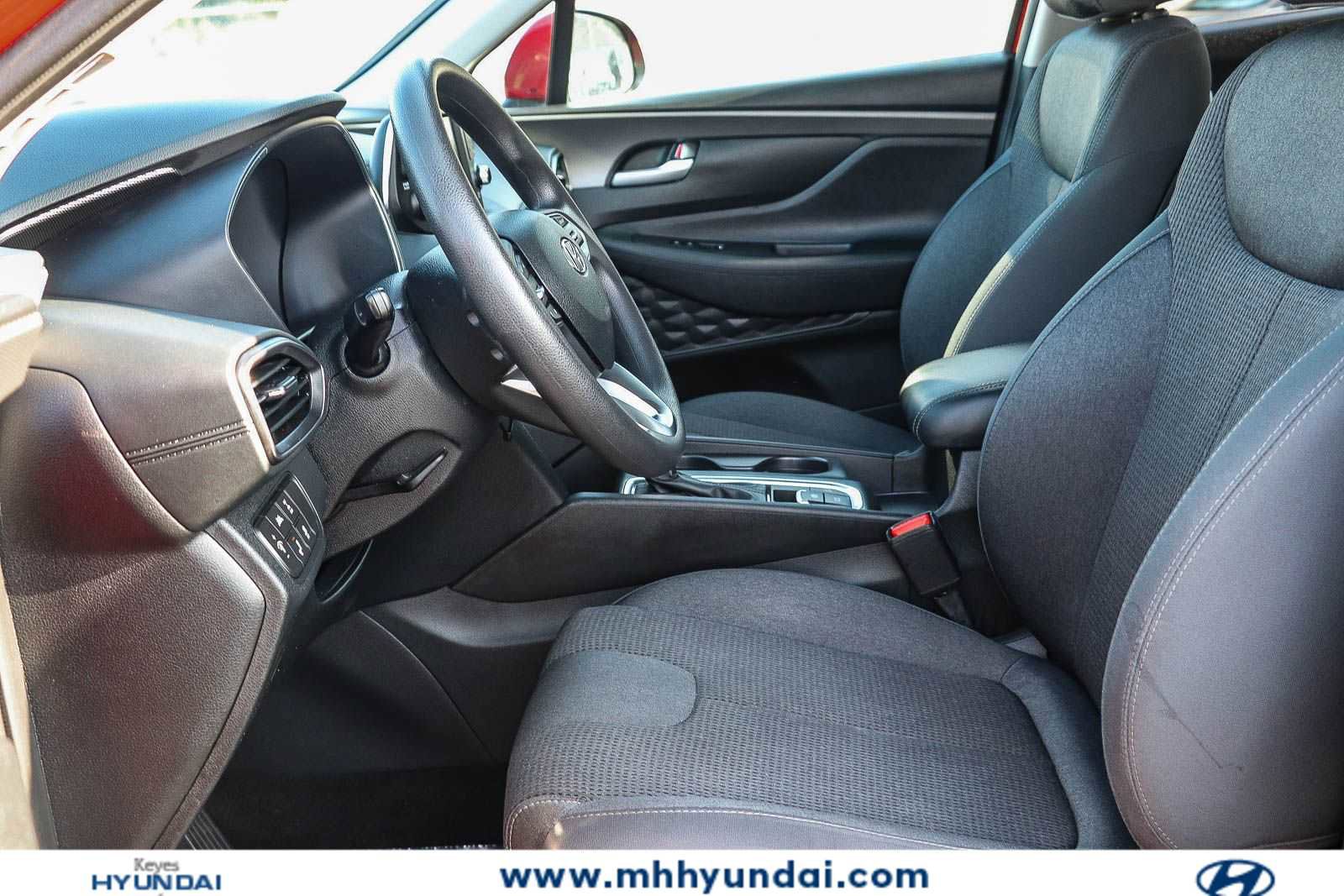 Used 2019 Hyundai Santa Fe SE AWD/4WD image 16