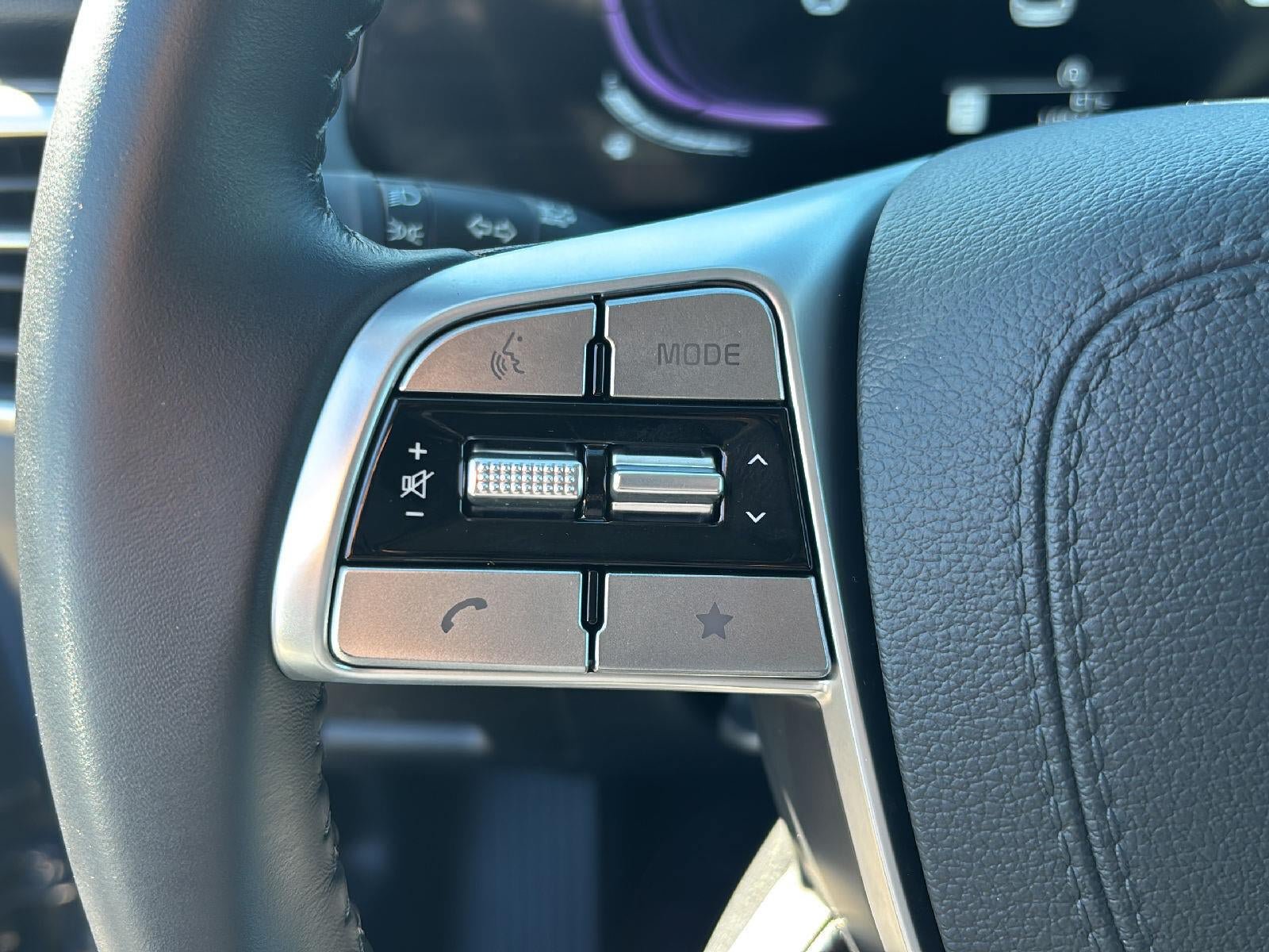 Certified 2025 Kia Telluride S FWD image 13