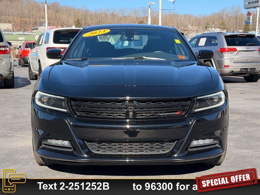 Used 2023 Dodge Charger SXT w/ Blacktop Package image 11
