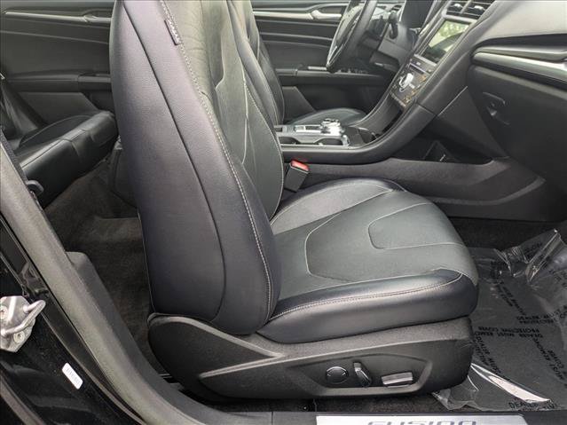 Used 2018 Ford Fusion Titanium AWD/4WD image 22