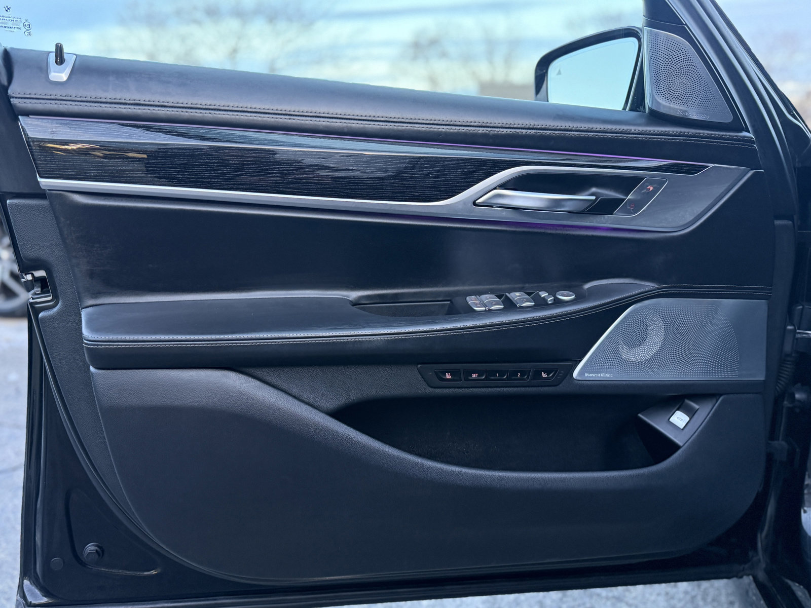 Used 2020 BMW 750i xDrive w/ Executive Package AWD/4WD image 27