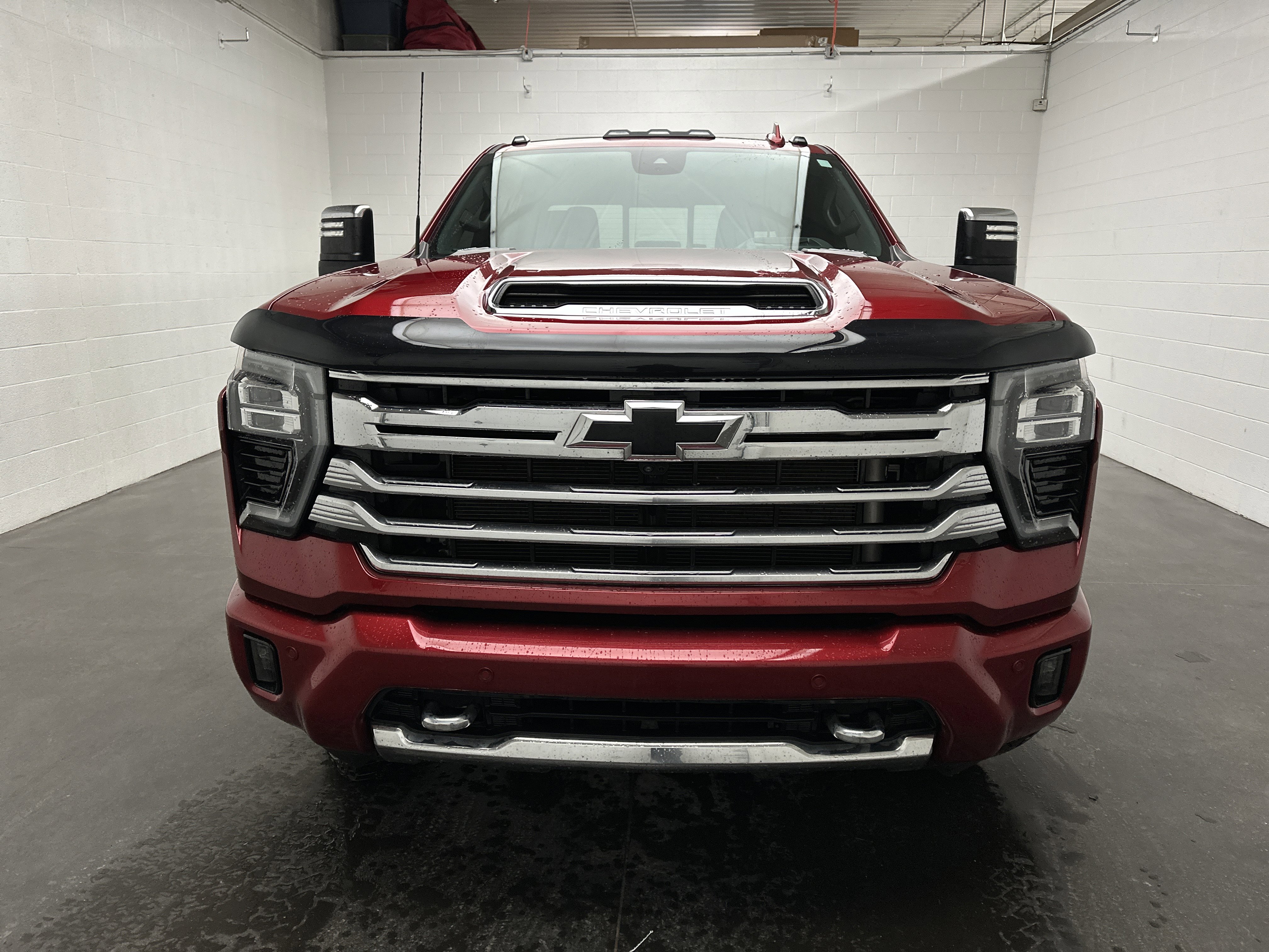 Used 2024 Chevrolet Silverado 3500 High Country w/ High Country Premium Package image 4