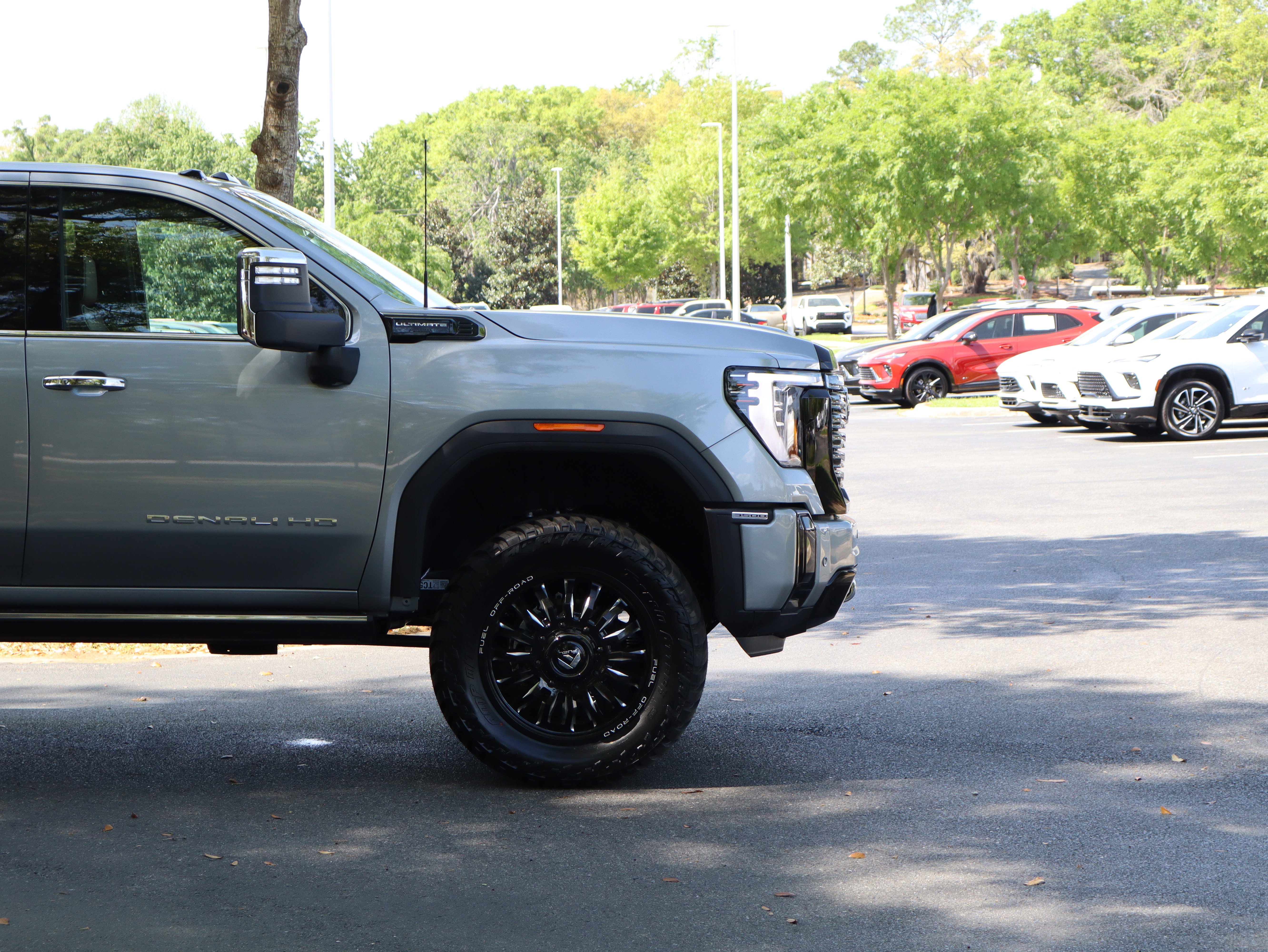 Used 2026 GMC Sierra 3500 Denali Ultimate image 6