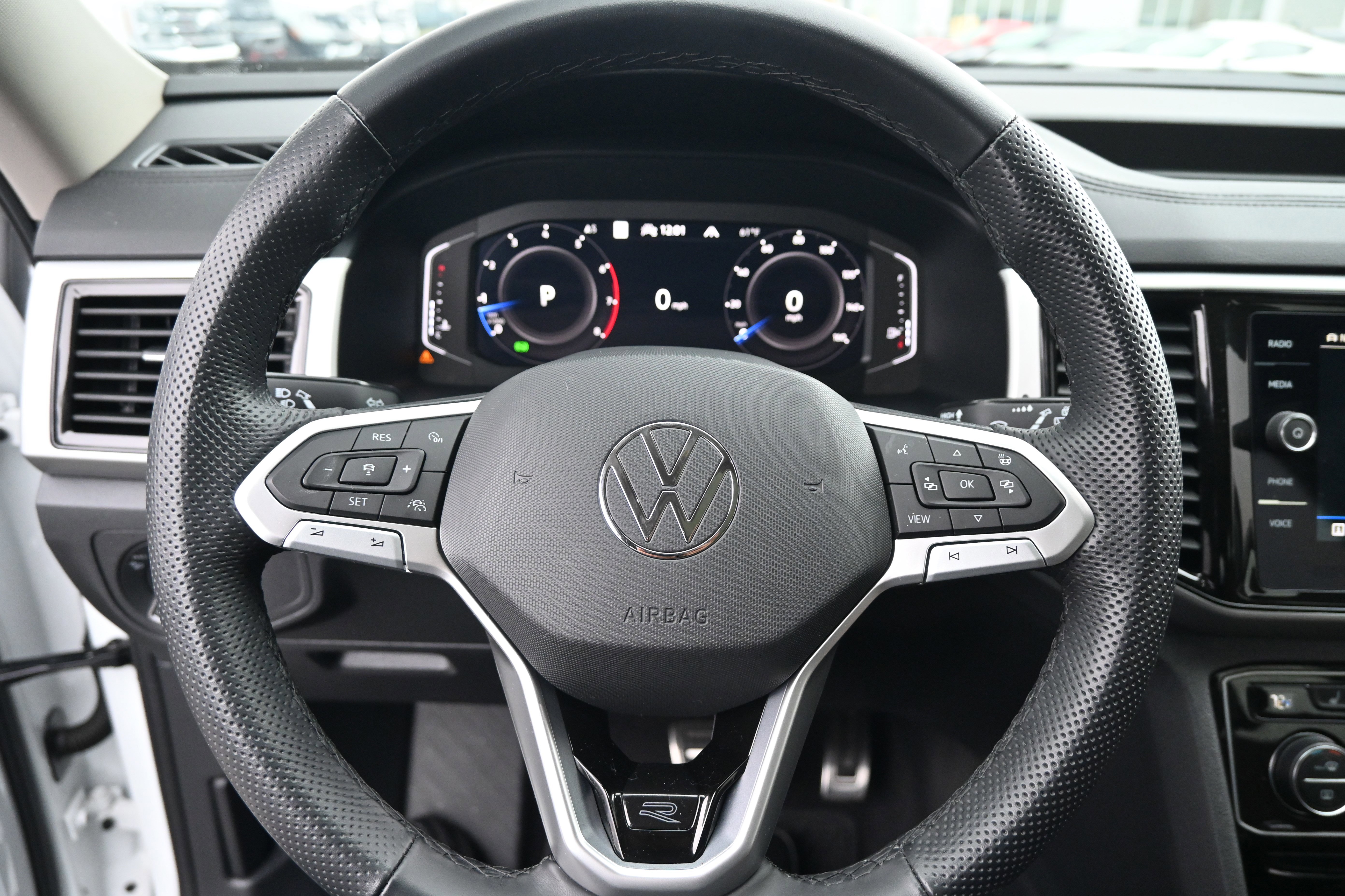 Used 2023 Volkswagen Atlas SEL R-Line image 18