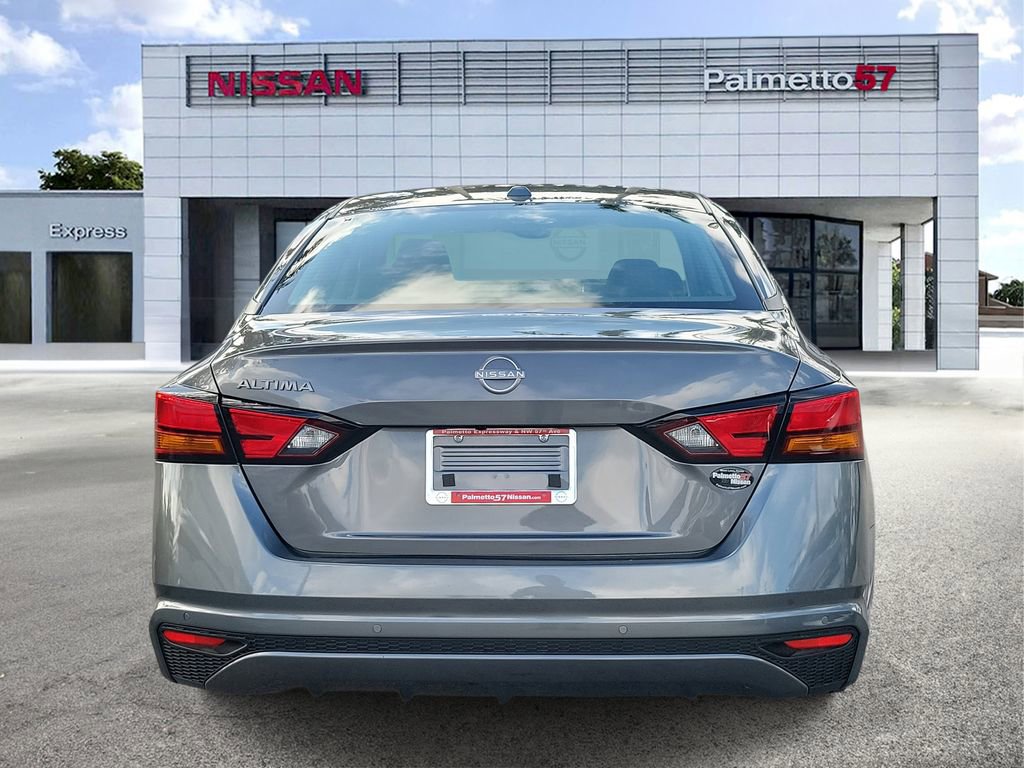 Certified 2025 Nissan Altima 2.5 S image 5