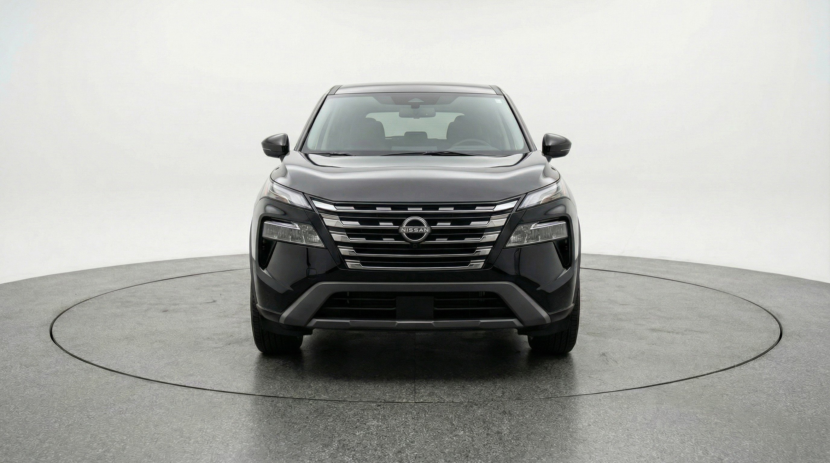 Used 2025 Nissan Rogue SV image 2
