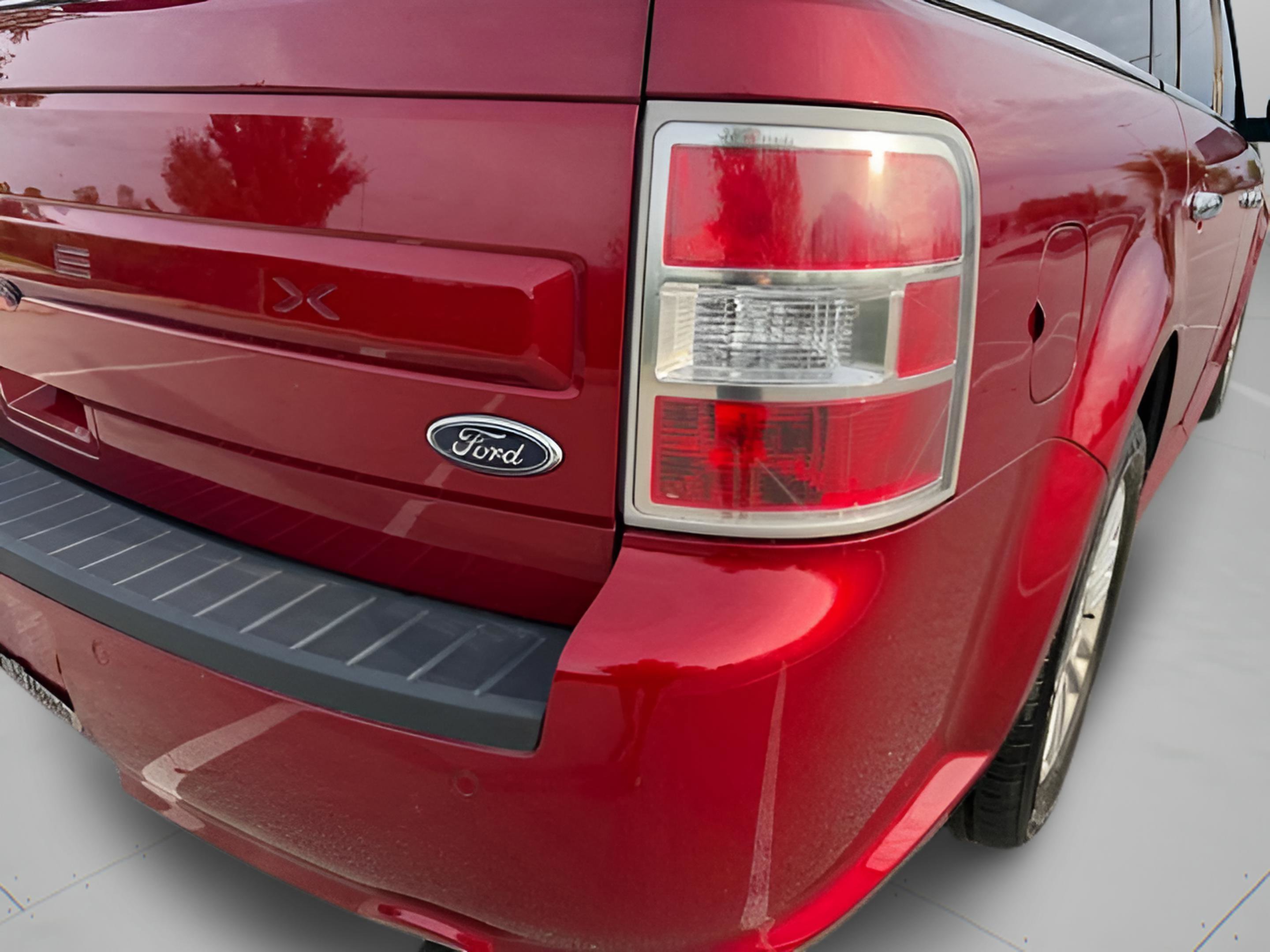 Used 2016 Ford Flex SEL w/ Equipment Group 202A FWD image 31