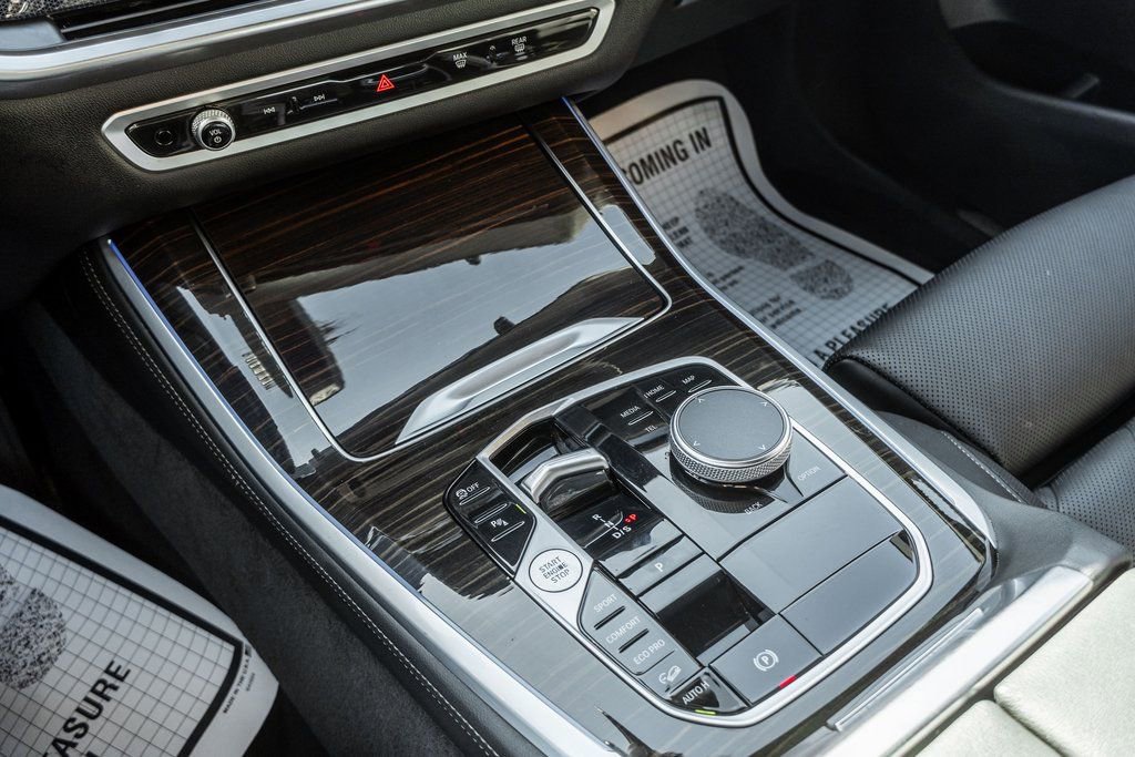 Used 2024 BMW X5 xDrive40i w/ Premium Essential Package image 21