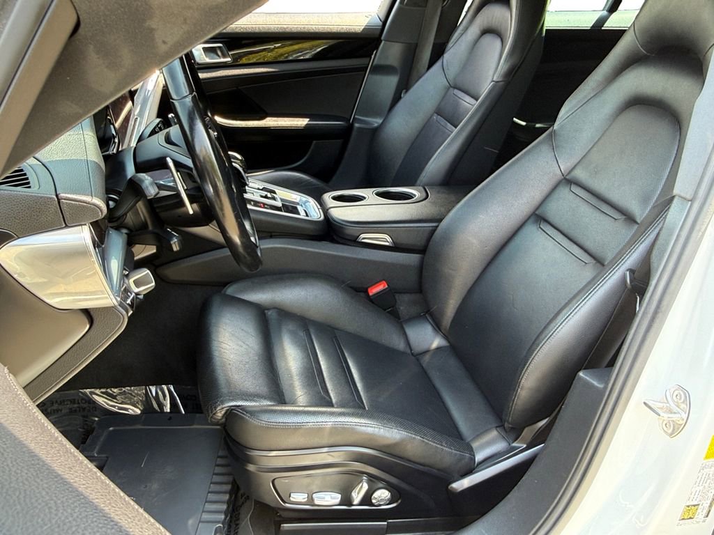 Used 2021 Porsche Panamera 4 AWD/4WD image 9