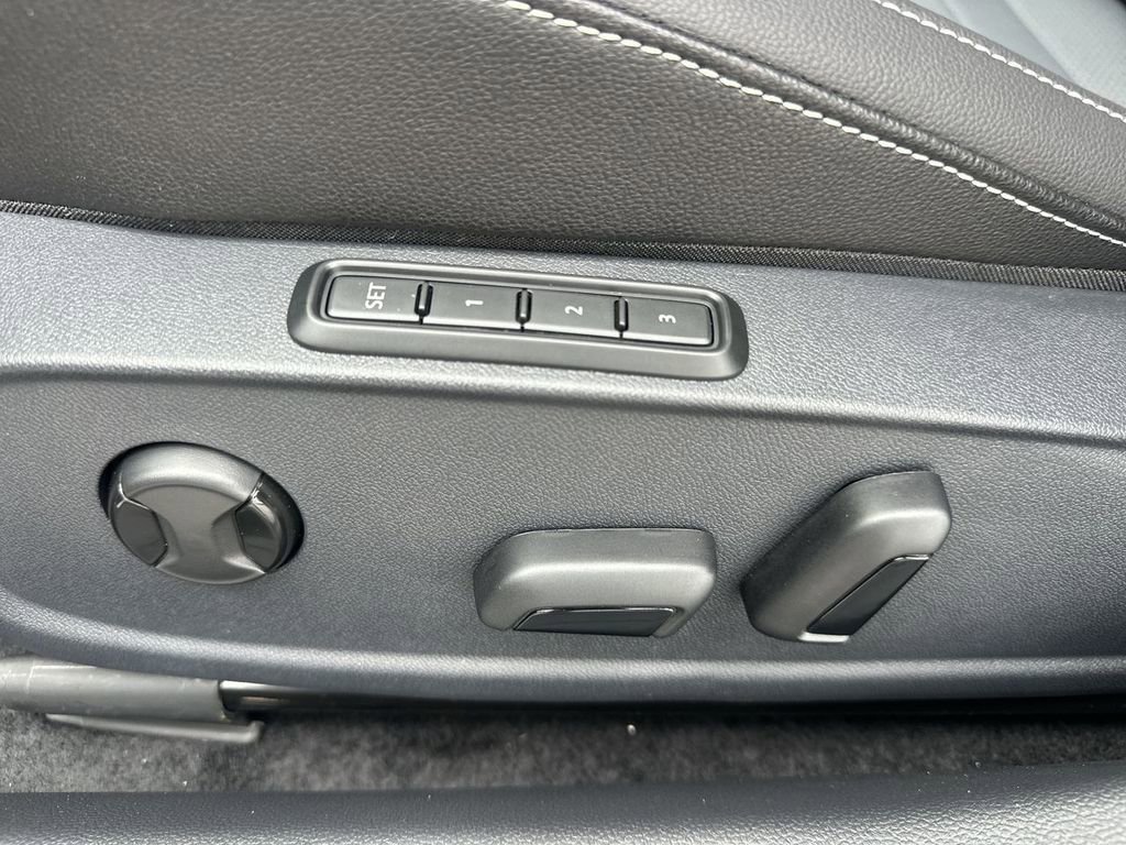 New 2026 Volkswagen Jetta SEL image 12