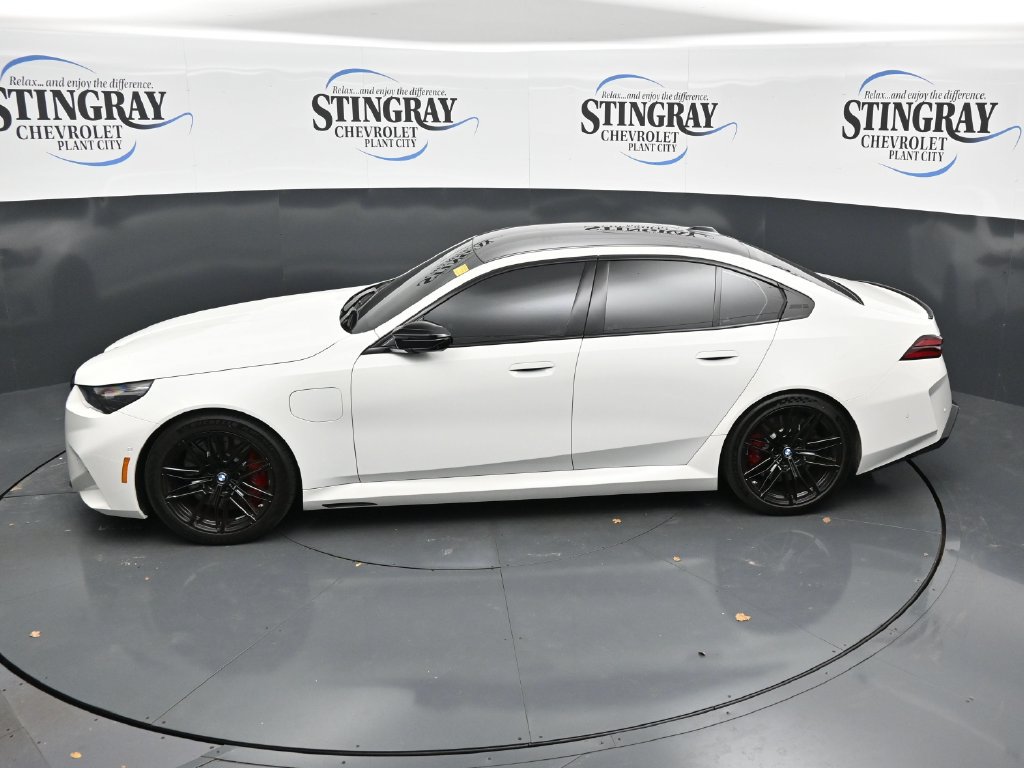 Used 2026 BMW M5 w/ Executive Package AWD/4WD image 21