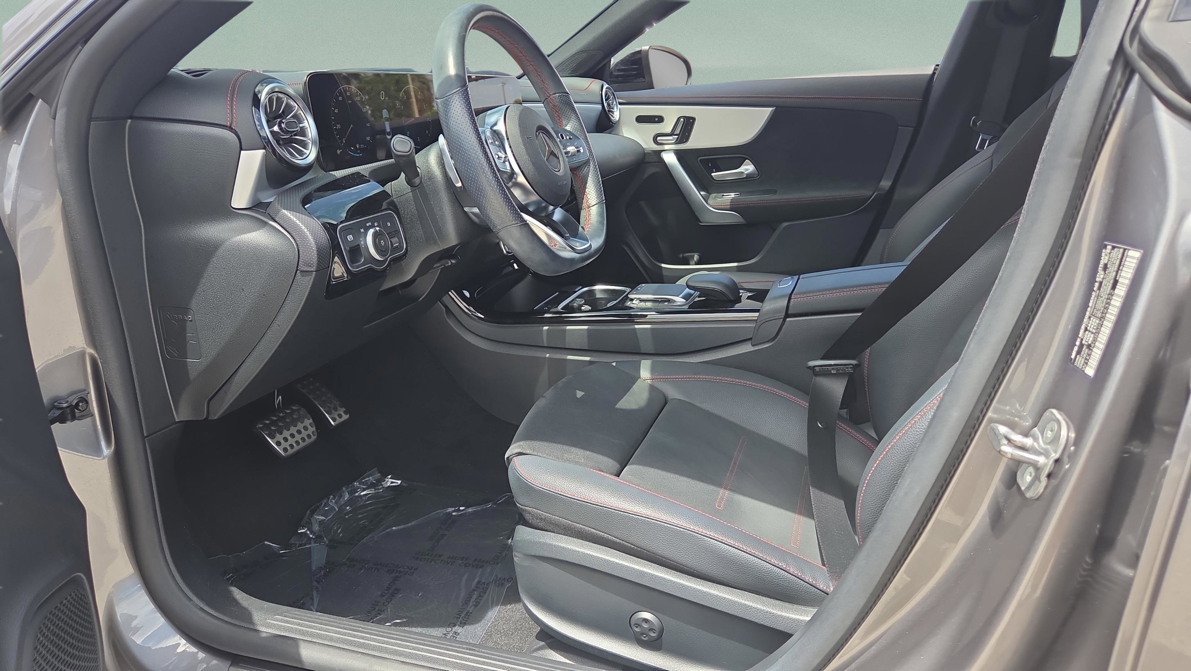 Used 2023 Mercedes-Benz CLA 250 image 9