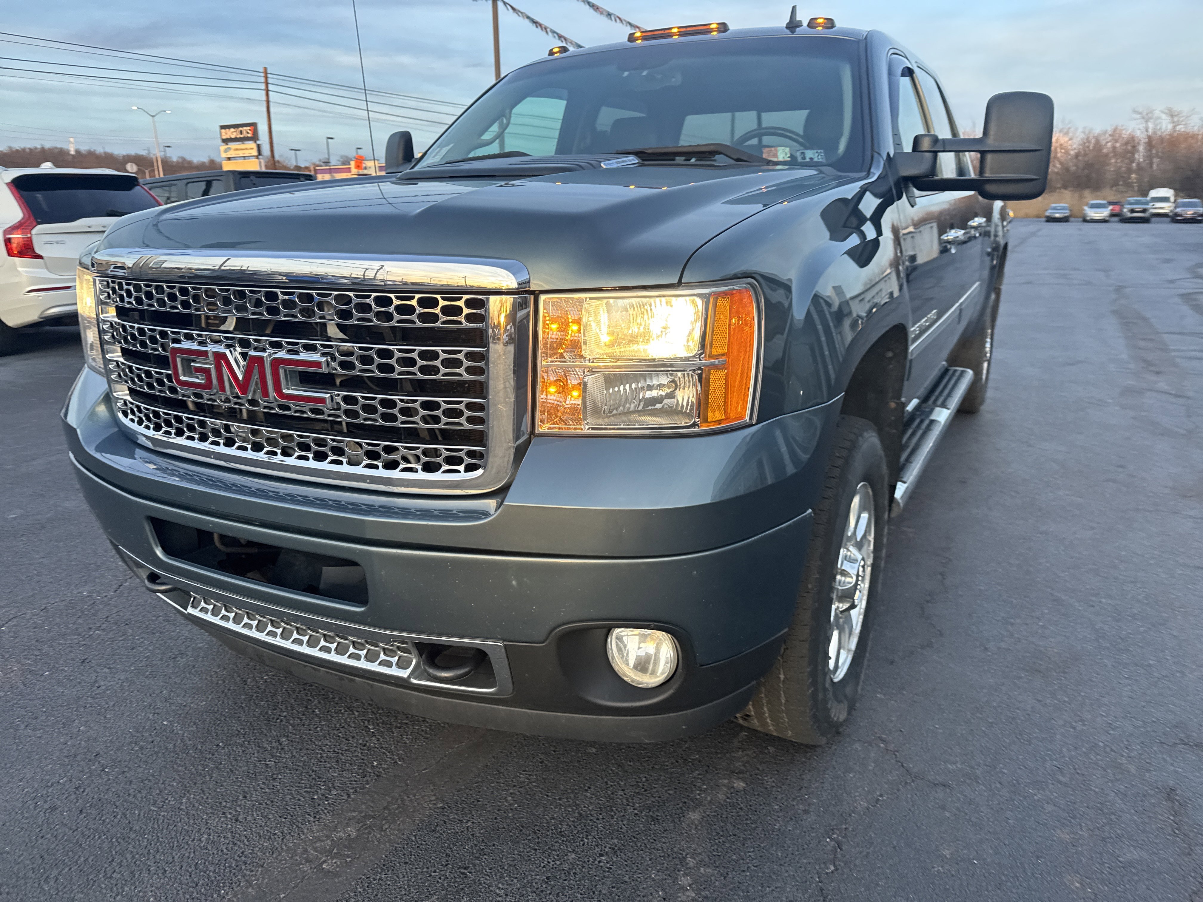 Used 2012 GMC Sierra 3500 Denali image 10