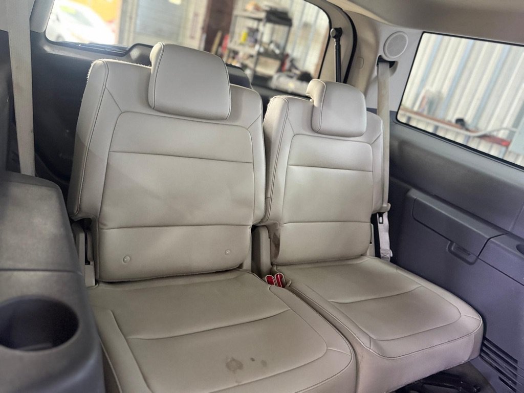 Used 2011 Ford Flex SEL w/ Rapid Spec Order Code FWD image 44