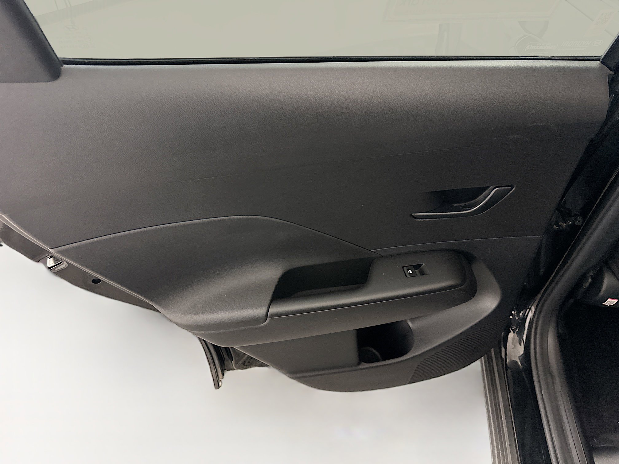 Used 2025 Hyundai Kona SEL image 26