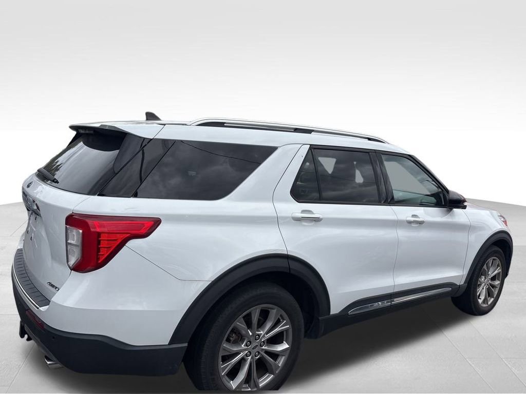 Used 2022 Ford Explorer Limited image 12