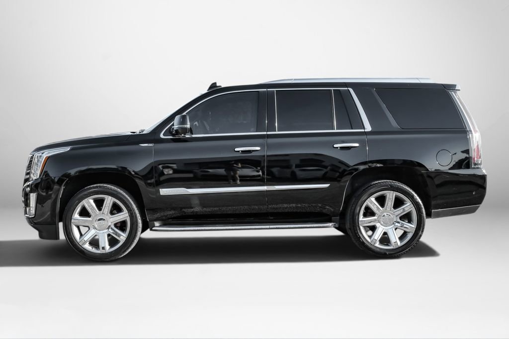 Used 2018 Cadillac Escalade Luxury RWD image 9