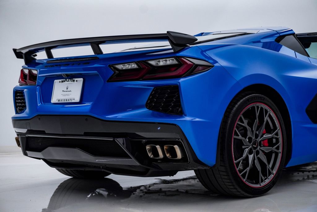 Used 2025 Chevrolet Corvette Stingray Premium Cpe w/ Z51 Performance Package RWD image 13