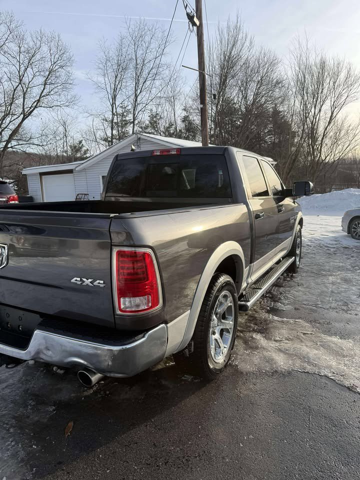 Used 2014 RAM 1500 Laramie w/ Convenience Group AWD/4WD image 5