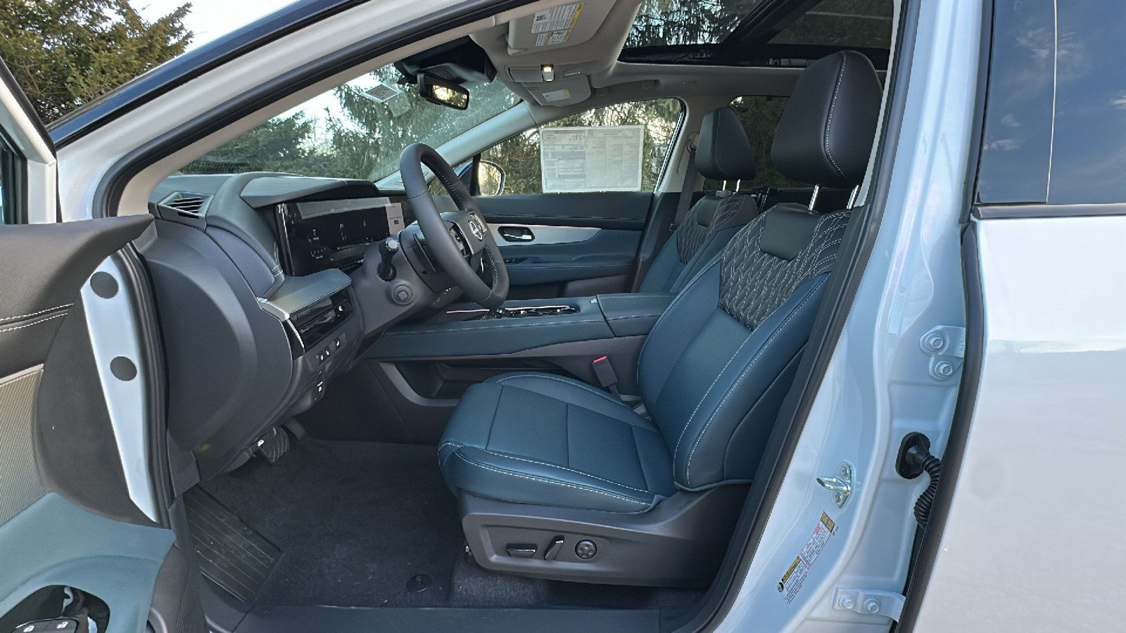 New 2026 Nissan Murano Platinum w/ Cargo Package AWD/4WD image 7