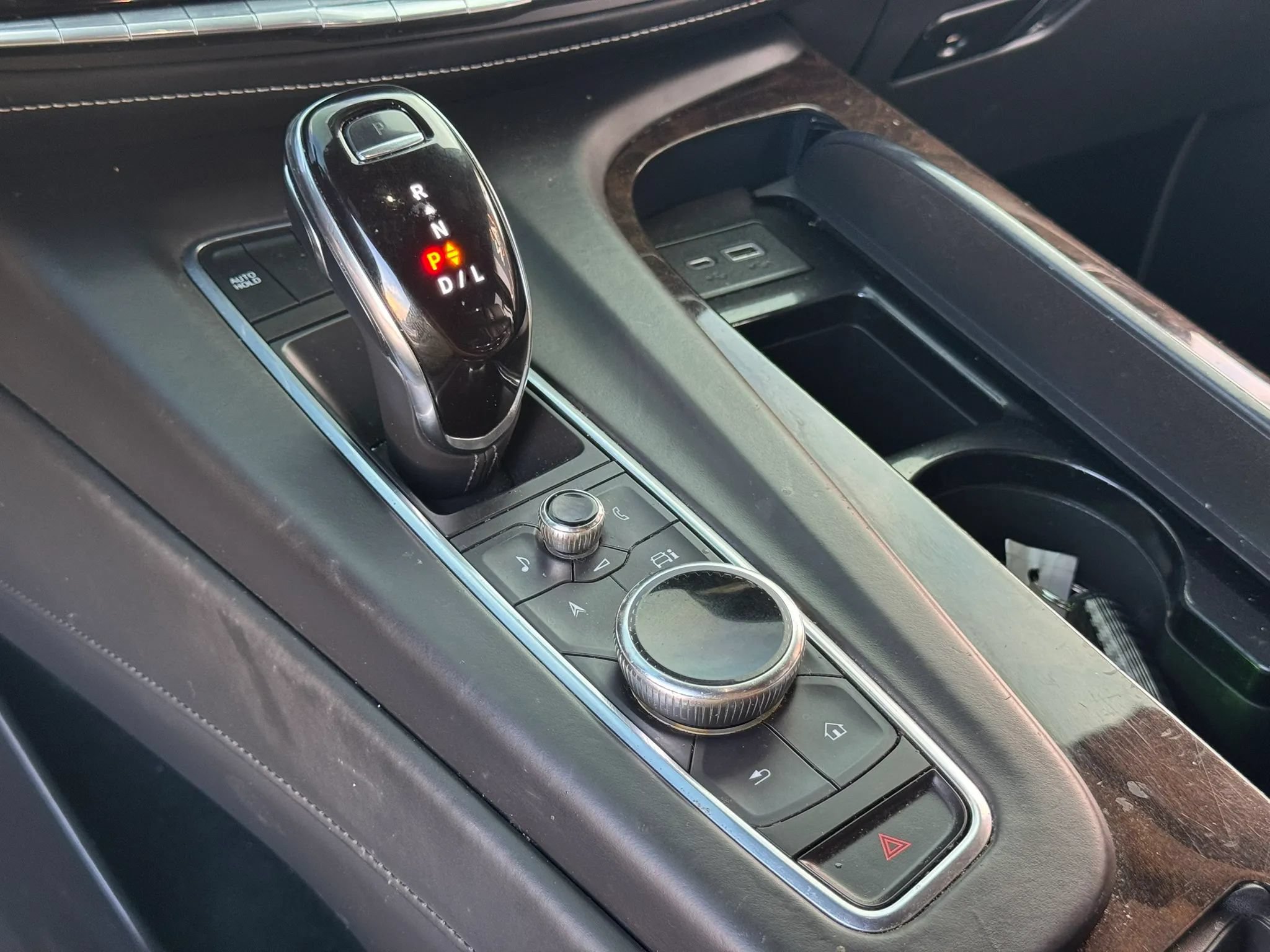 Used 2021 Cadillac Escalade Sport Platinum AWD/4WD image 24