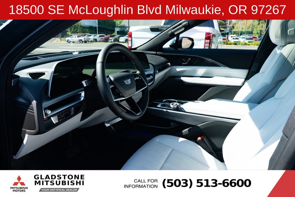 Used 2024 Cadillac Lyriq Luxury AWD/4WD image 21