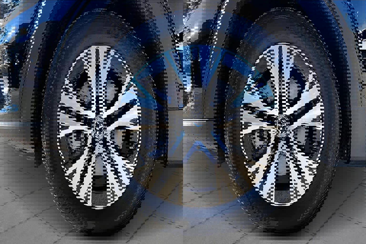 Used 2025 Mercedes-Benz GLB 250 GLB 250 image 11