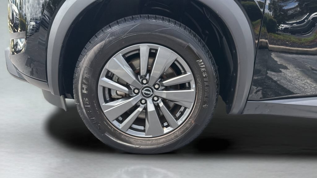 Used 2024 Nissan Pathfinder SV FWD image 25