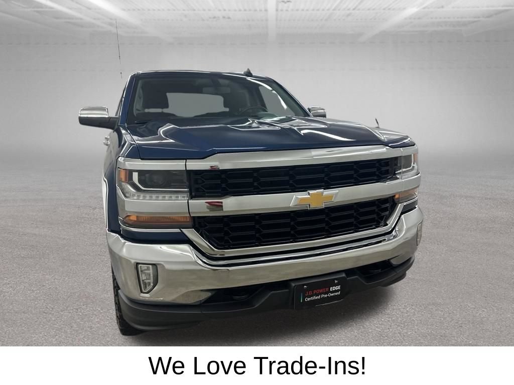 Used 2017 Chevrolet Silverado 1500 LT w/ All Star Edition AWD/4WD image 3