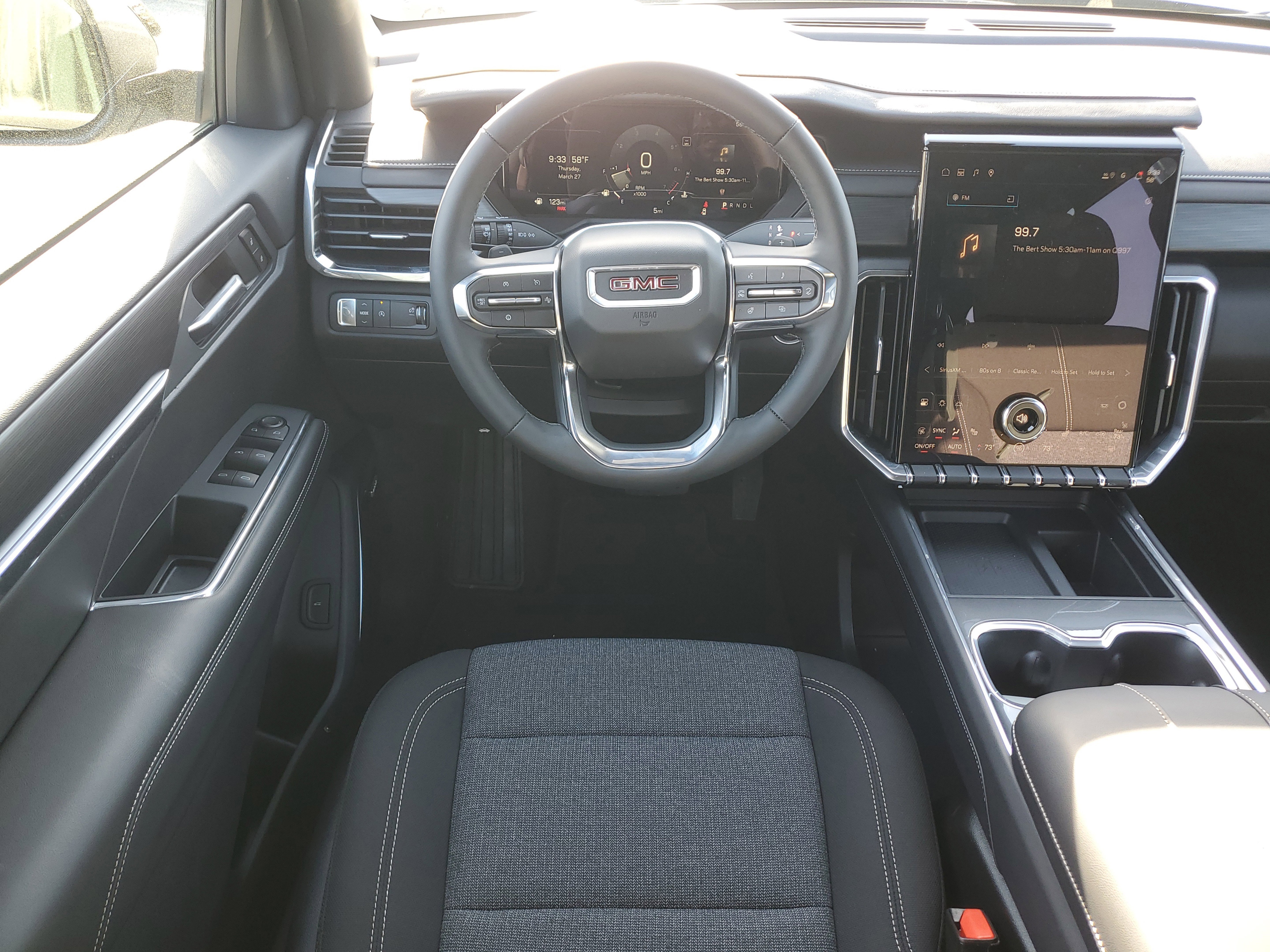 New 2025 GMC Acadia Elevation image 17